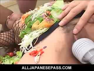 Japon av garson dönük içine bir edible tablo için zor yukarı chaps
