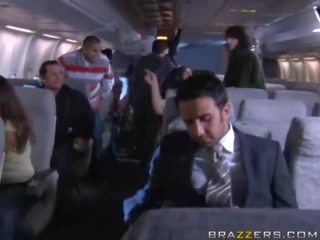 Passengers জমিদারি অতিদ্রুতসম্পাদিত কাজ মধ্যে একটি airplane!