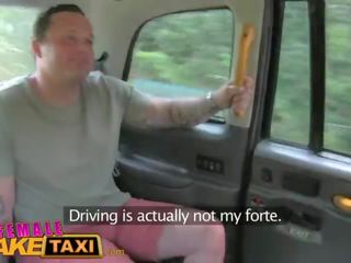 Femalefaketaxi drivers mare tate obține acoperit în sperma