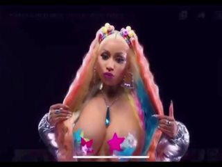 Nicki minaj หน้าอก jiggle