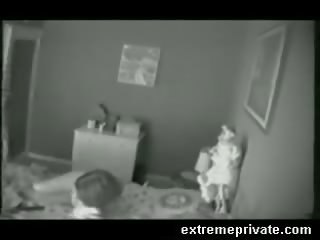 Espion came surprit matin masturbation ma mère film