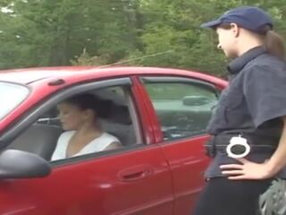 ตำรวจ หญิง: เอชดี x ซึ่งได้ประเมิน ฟิล์ม วีดีโอ 46