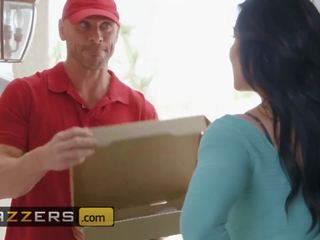 Big tit betje eje kendra lust sucks off the big peter pitsa juvenile - brazzers