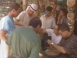 Regina sipos - egyptyian unge hunn knullet i butikk