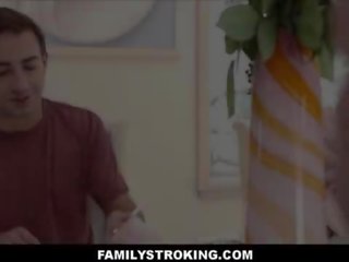 Beguiling besar pantat/ punggung milf makcik gia vendetti membolehkan beliau nephew fuck beliau immediately thereafter overhearing beliau pakcik bercakap tahi