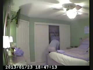 Rejtett kamera -ban ágy szoba a én mum elcsípett szépség maszturbáció