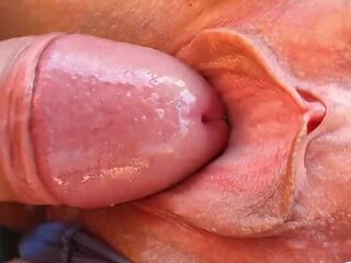Kokoomateos of abundant creampies ja ruiskuttaminen orgasmeja alkaen a makea big-breasted milf