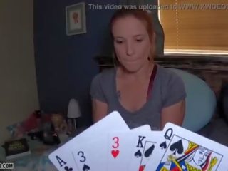 Striptease poker met mam - blinkend prik movs
