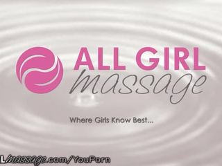 Allgirlmassage נשואה אמא שאני אוהב לדפוק ראשון זמן מסג' עם לסבית נוער