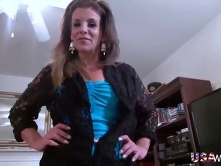 Usawives lascivious perfected Wife From Usa Fulfilling Her Desires