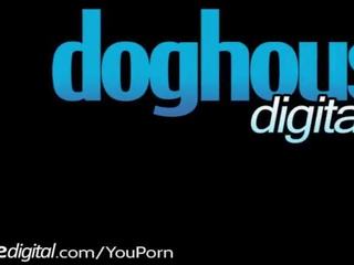 Doghouse exceptional ass chết tiệt và dp swingers bên