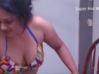 مع ال خادمة. grand bhabhi